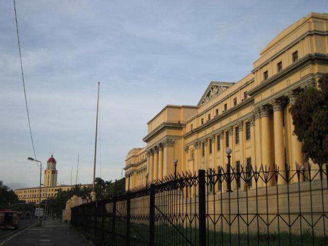 The National Art Gallery is housed in the former Legislative House, which is a neo-classical building that's part of Manila's Neo-classical Corridor.