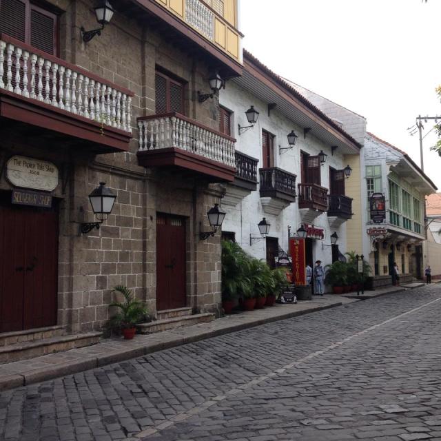 The portion of Calle Luna in front of Plaza San Luís has cobbled stones, giving you a real feeling it's a well-preserved area of Intramuros.