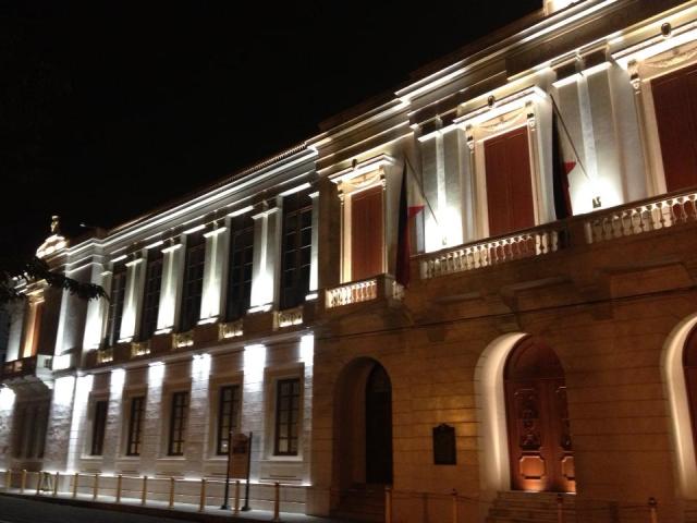 The Ayuntamiento lit up at night.