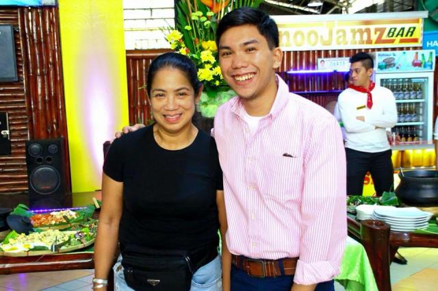 With Ms. Margarita Araneta Forés, dubbed by the 50 World's Best as Asia's Best Female Chef. This humble but talented lady repeated last year's tour of Farmer's Market, Metro Manila's biggest wet market that brings in a myriad of fresh ingredients for city dwellers to purchase good seafood, vegetables, meats, etc within reasonable prices.