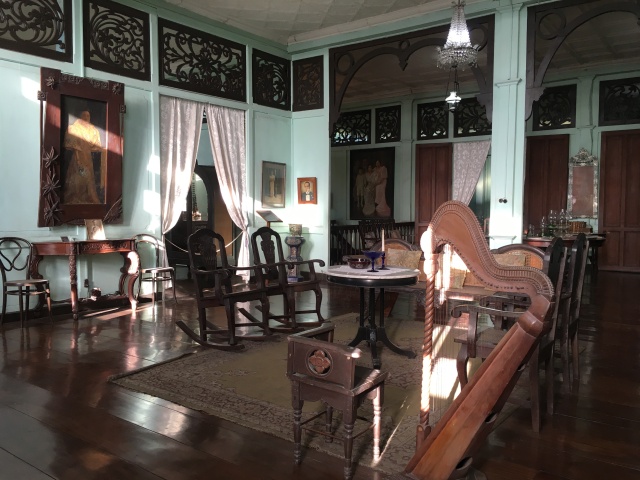 The sala of the Bernardino Jalandoni House